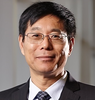 Professor Qing-Long Han